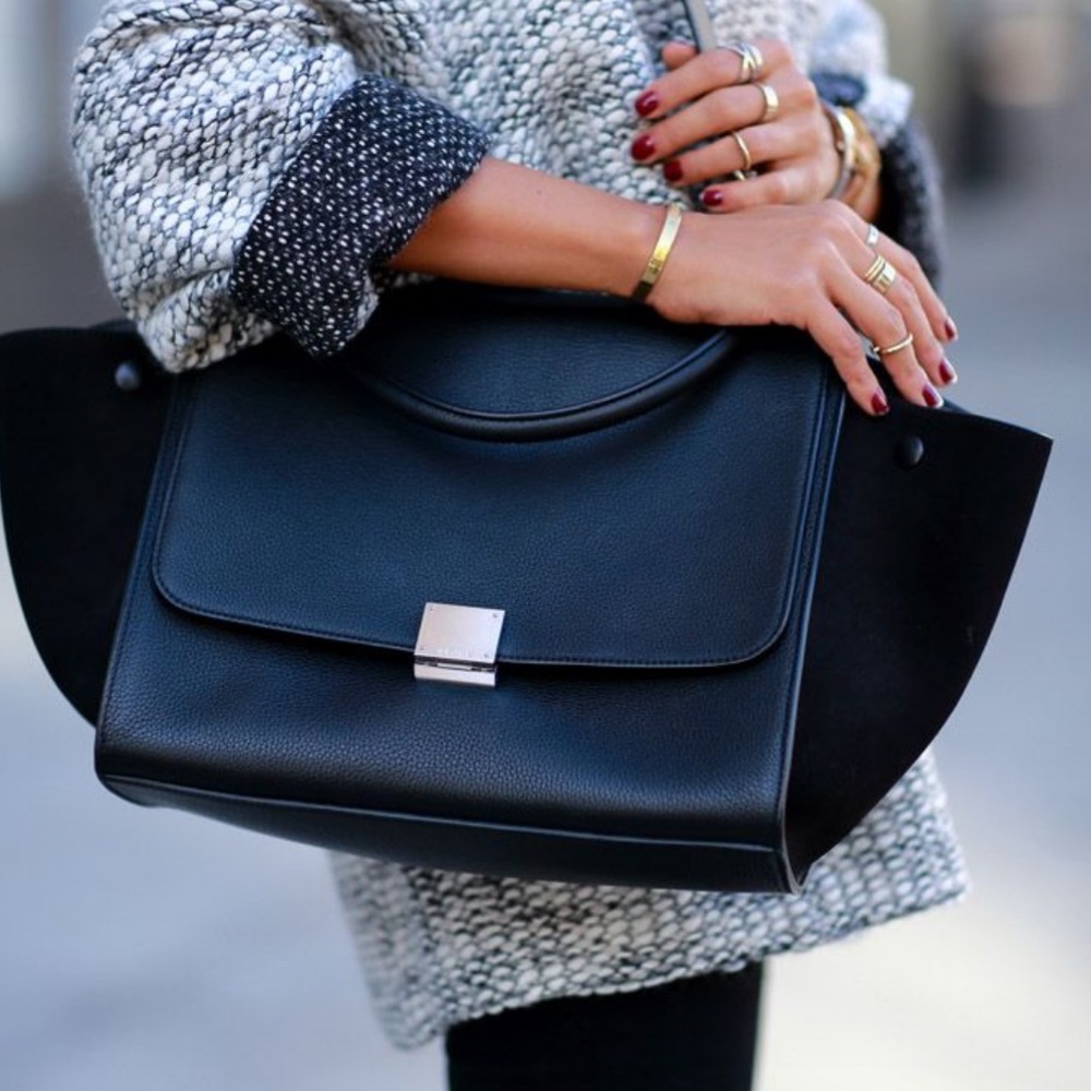 ✨ Celine Trapeze Black Bag ✨